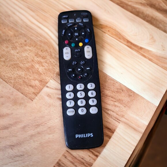 PHILIPS SRP4004/27 Universal Remote for TV/DVD/SAT/Cable VCR - Picture 1 of 2